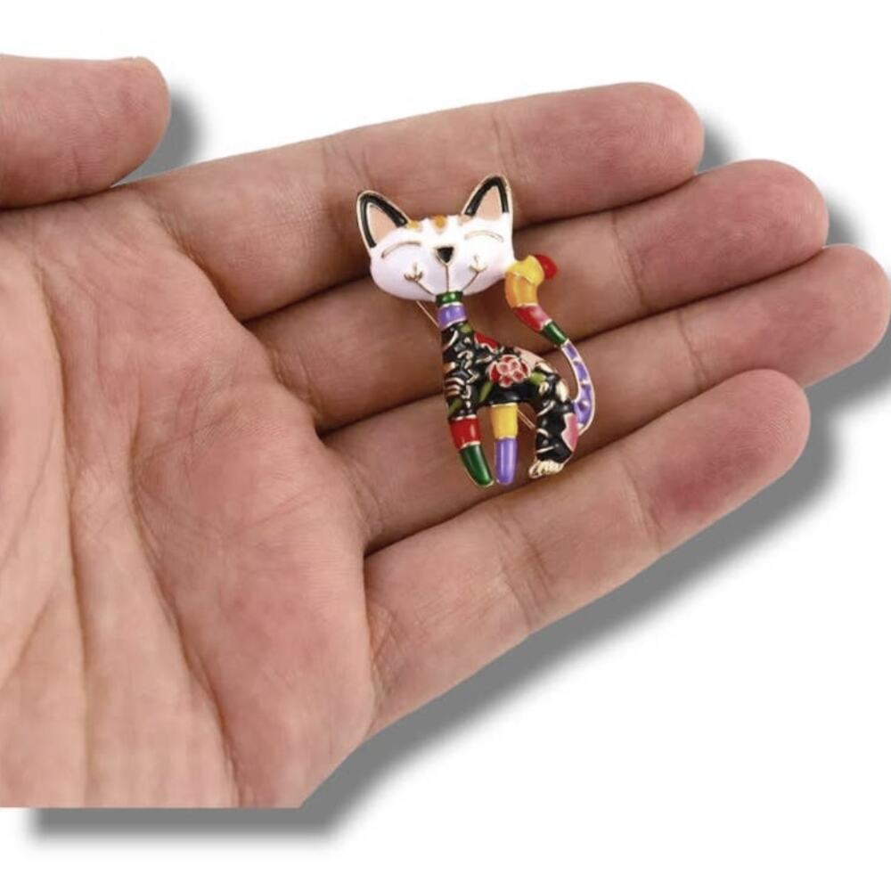 Gold Tone Enamel Multi-Color Sitting Cartoon Cat Brooch - Picture 2 of 3
